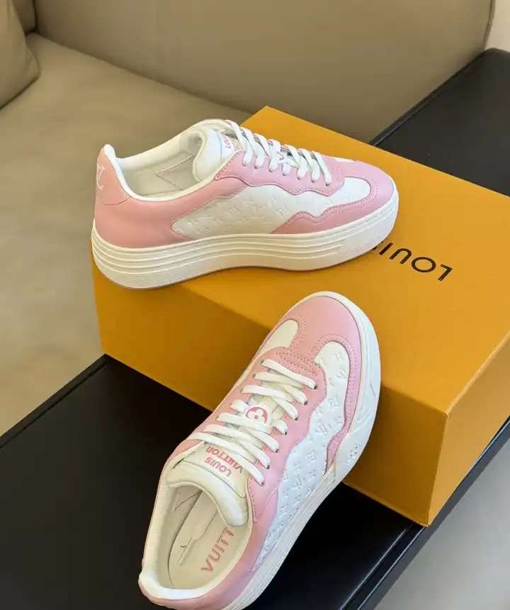 hype Louis Vuitton Sneakers