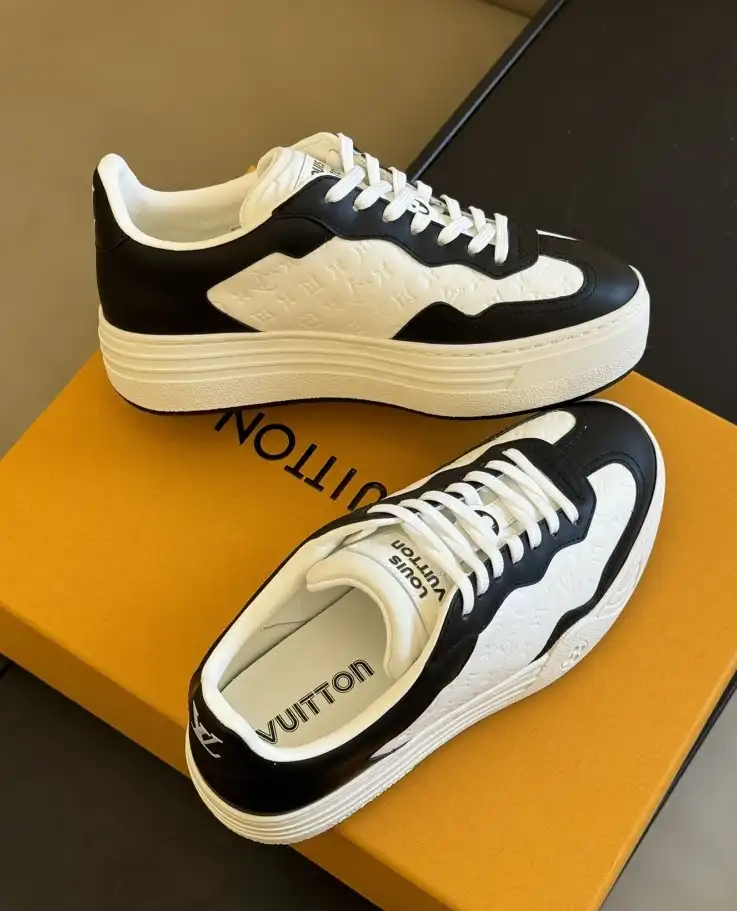 hype Louis Vuitton Sneakers