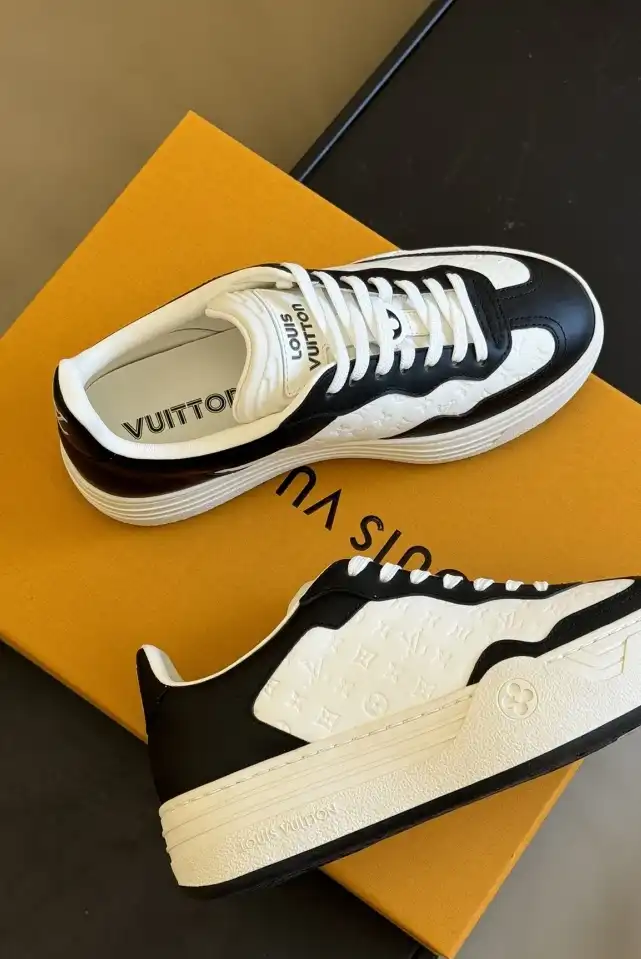 hype Louis Vuitton Sneakers