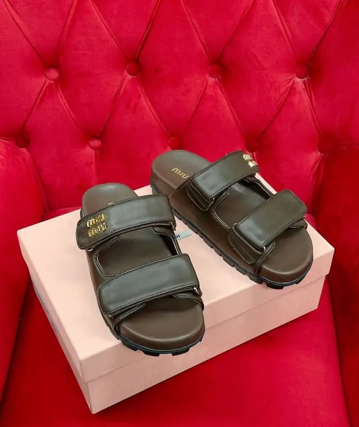 hype Miu Miu Slippers