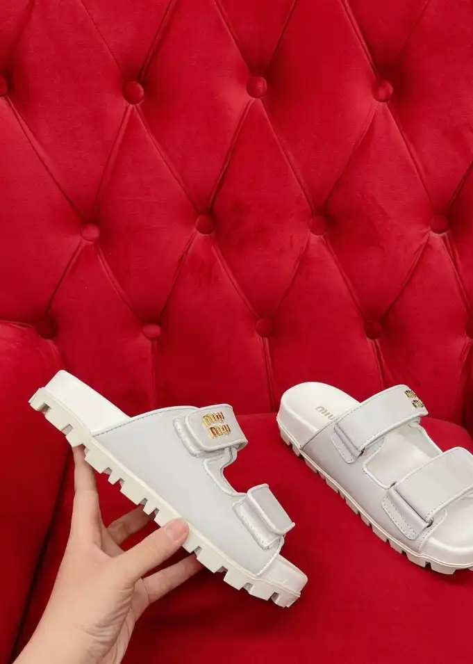 hype Miu Miu Slippers