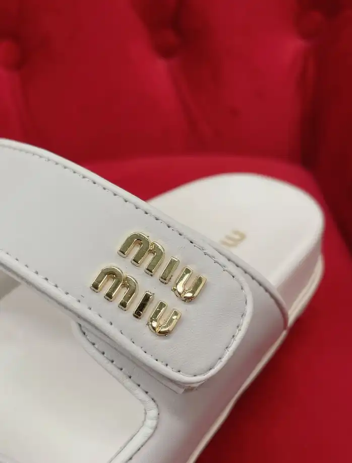 hype Miu Miu Slippers