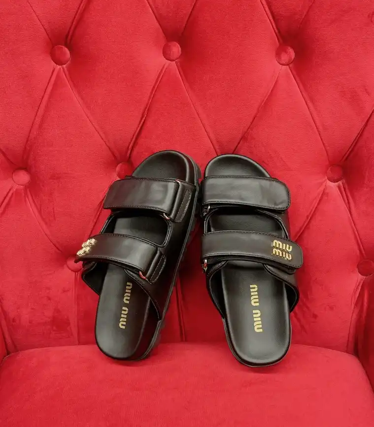 hype Miu Miu Slippers