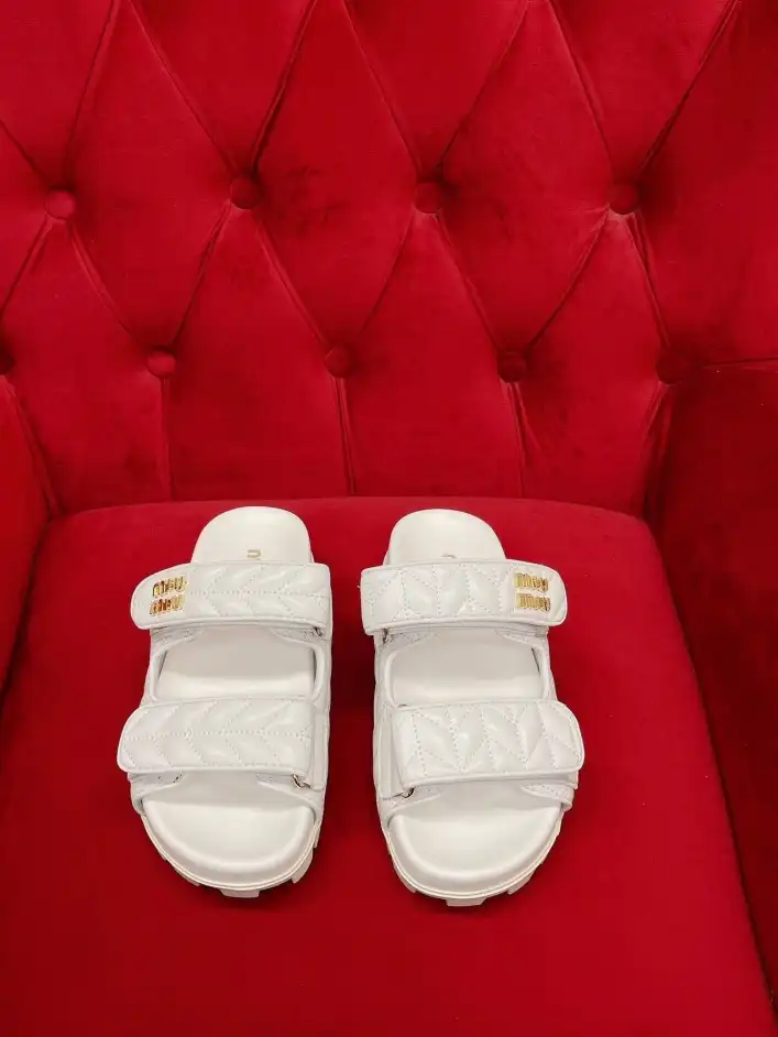 hype Miu Miu Slippers