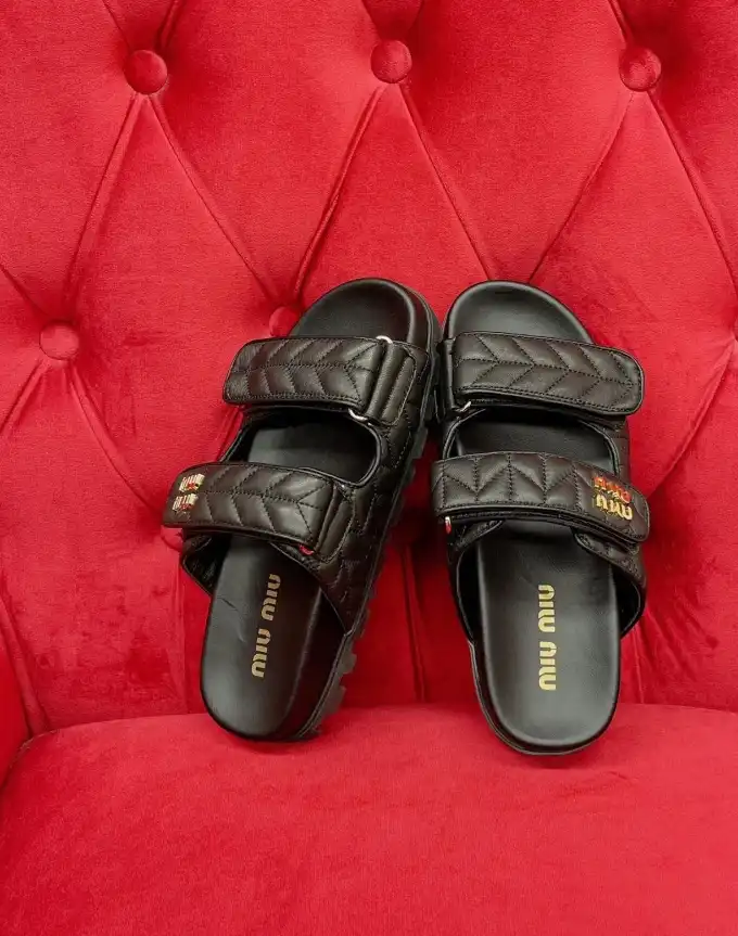 hype Miu Miu Slippers