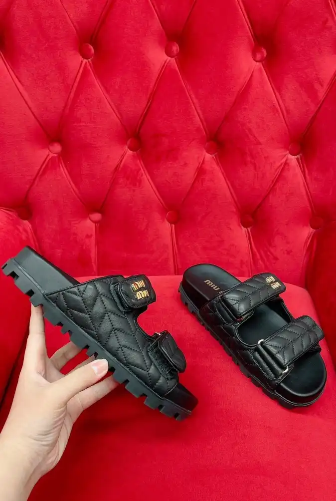 hype Miu Miu Slippers