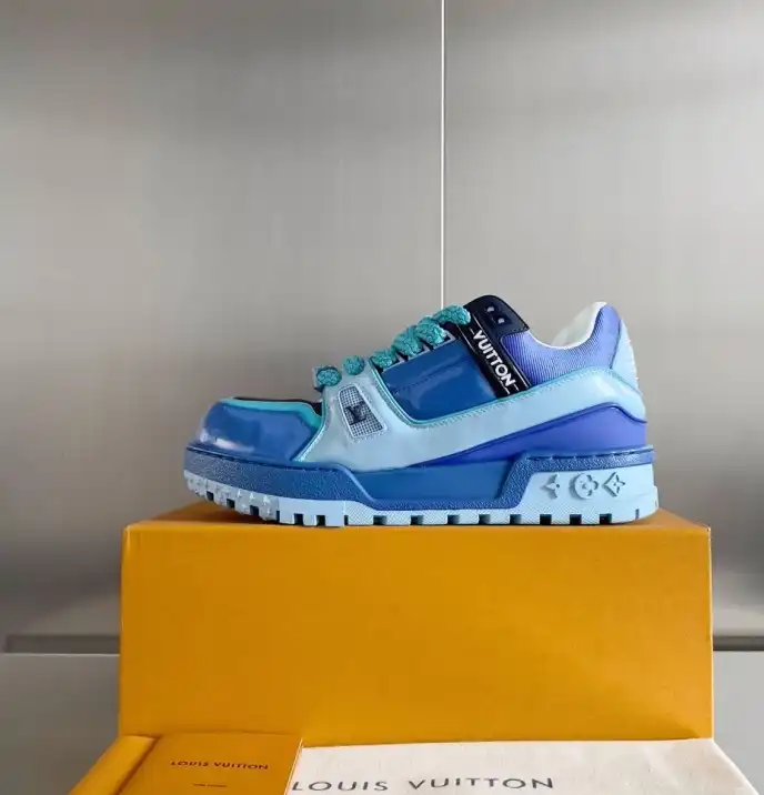 hype Louis Vuitton Sneakers