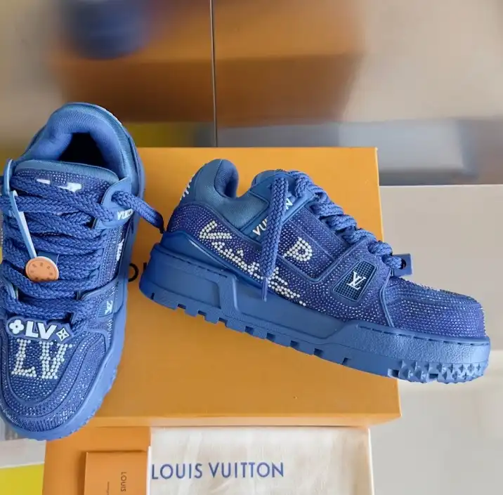 hype Louis Vuitton Sneakers