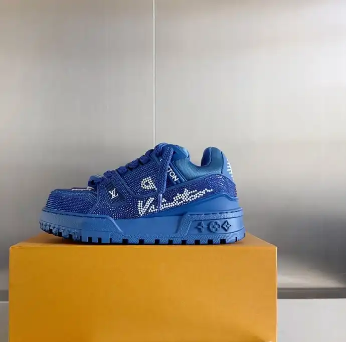 hype Louis Vuitton Sneakers