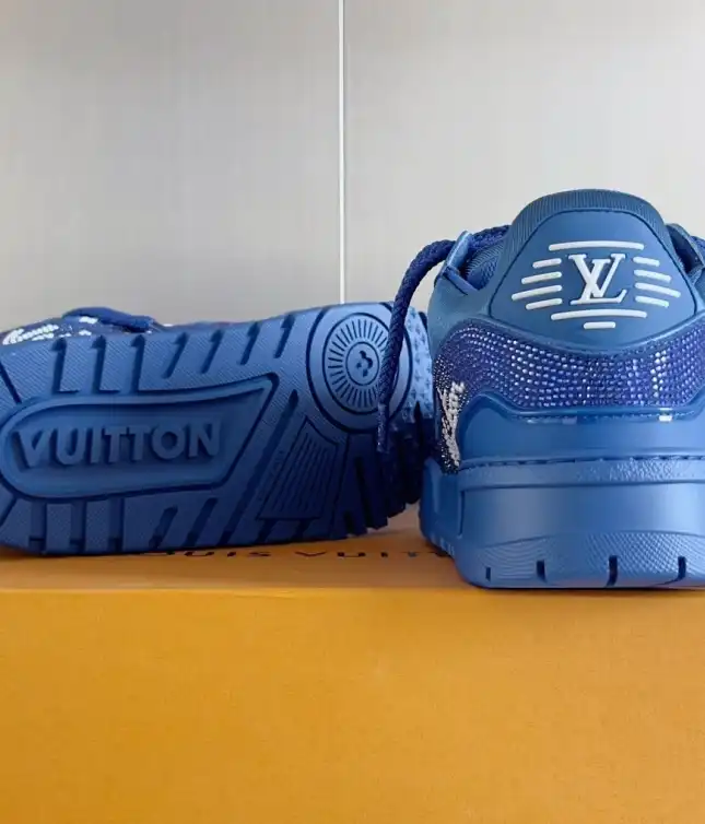 hype Louis Vuitton Sneakers