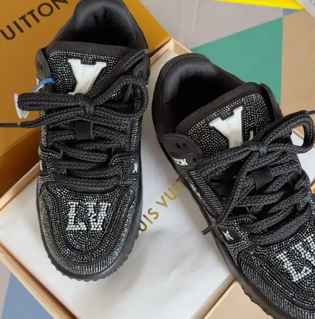 hype Louis Vuitton Sneakers