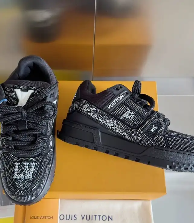 hype Louis Vuitton Sneakers