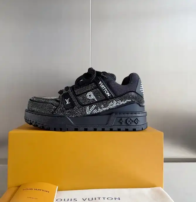 hype Louis Vuitton Sneakers