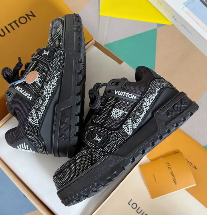 hype Louis Vuitton Sneakers