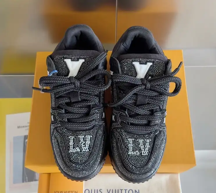 hype Louis Vuitton Sneakers