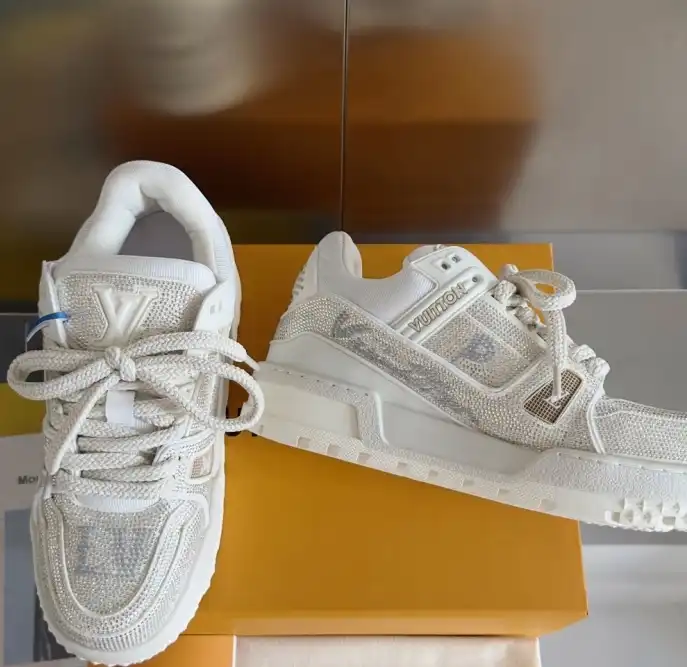 hype Louis Vuitton Sneakers