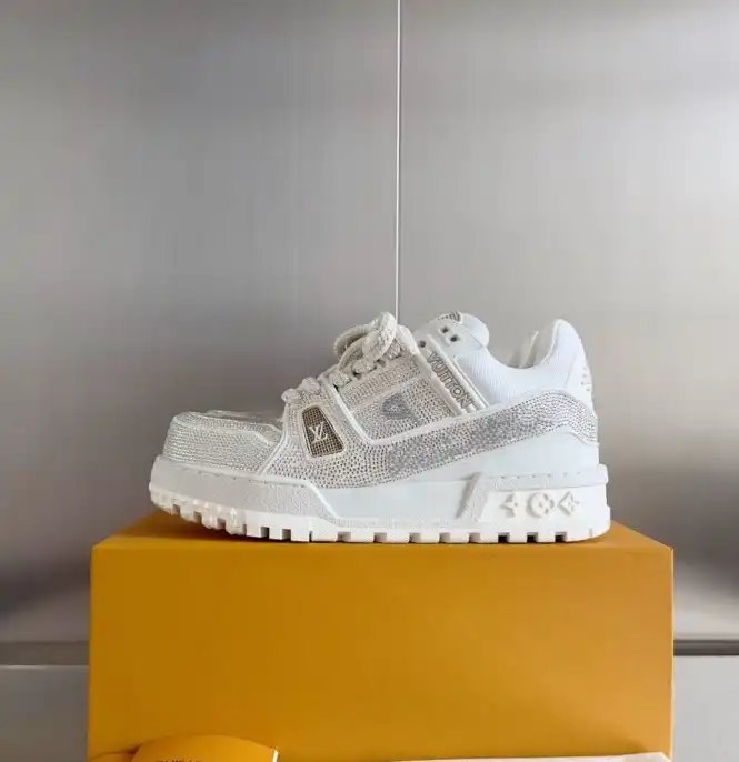 hype Louis Vuitton Sneakers