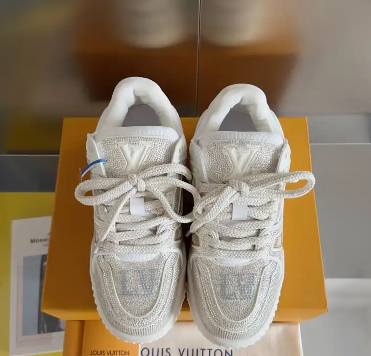 hype Louis Vuitton Sneakers