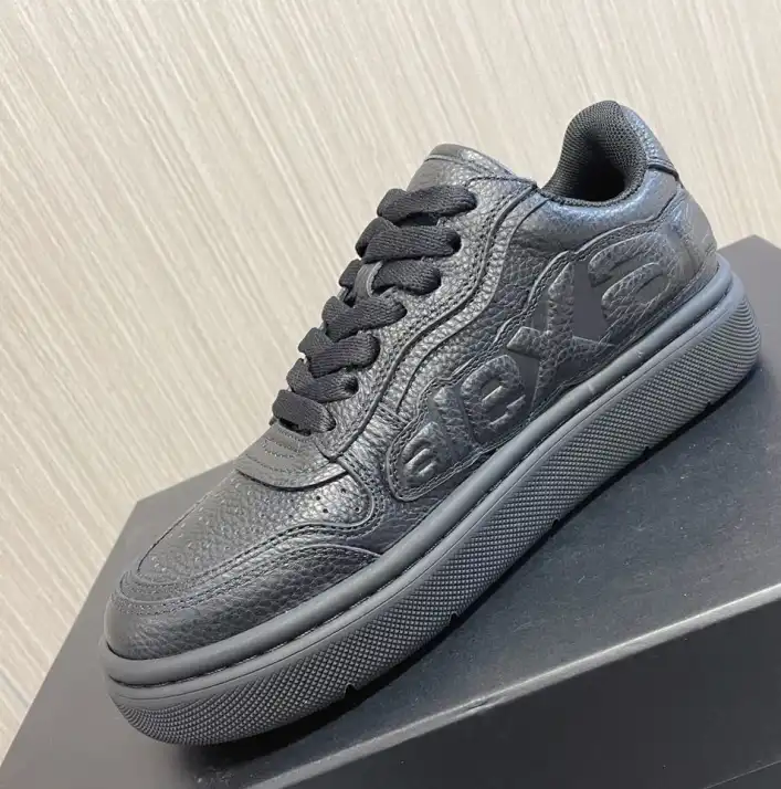 hype Alexander Wang Sneakers