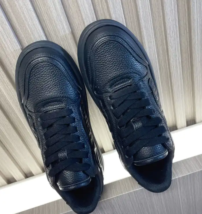 hype Alexander Wang Sneakers