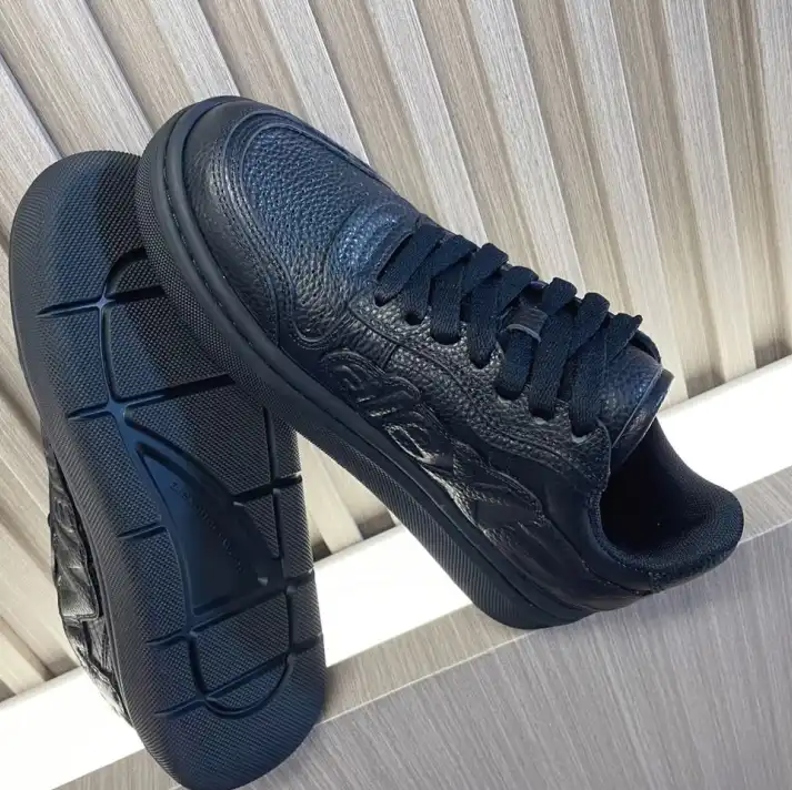 hype Alexander Wang Sneakers