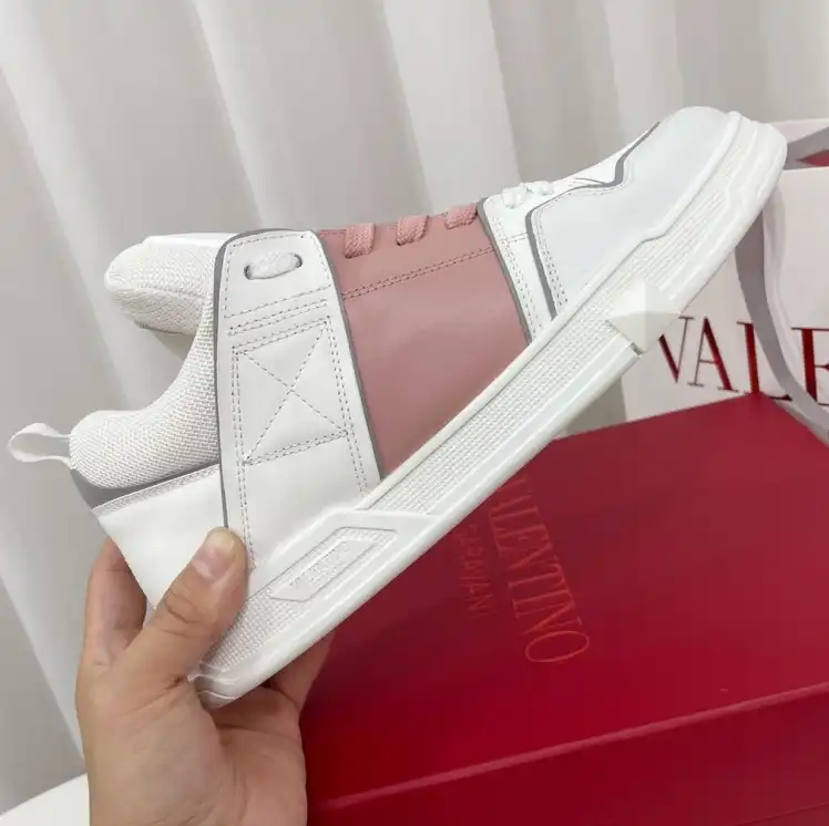 hype Valentino Sneakers