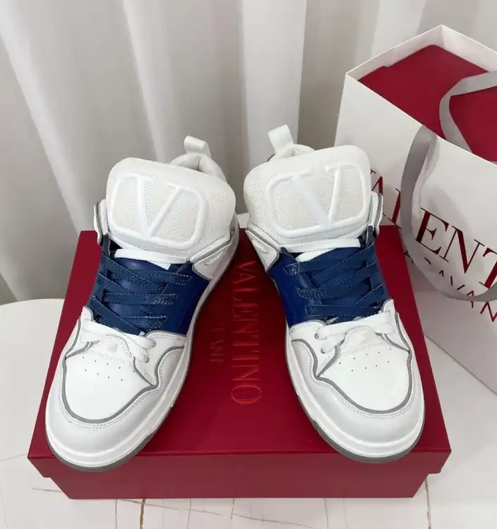 hype Valentino Sneakers