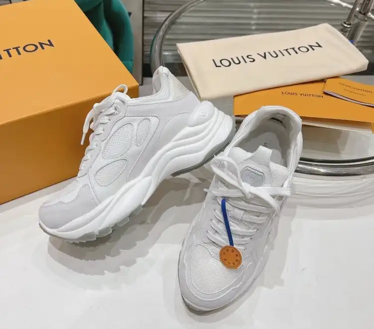 hype Louis Vuitton Sneakers