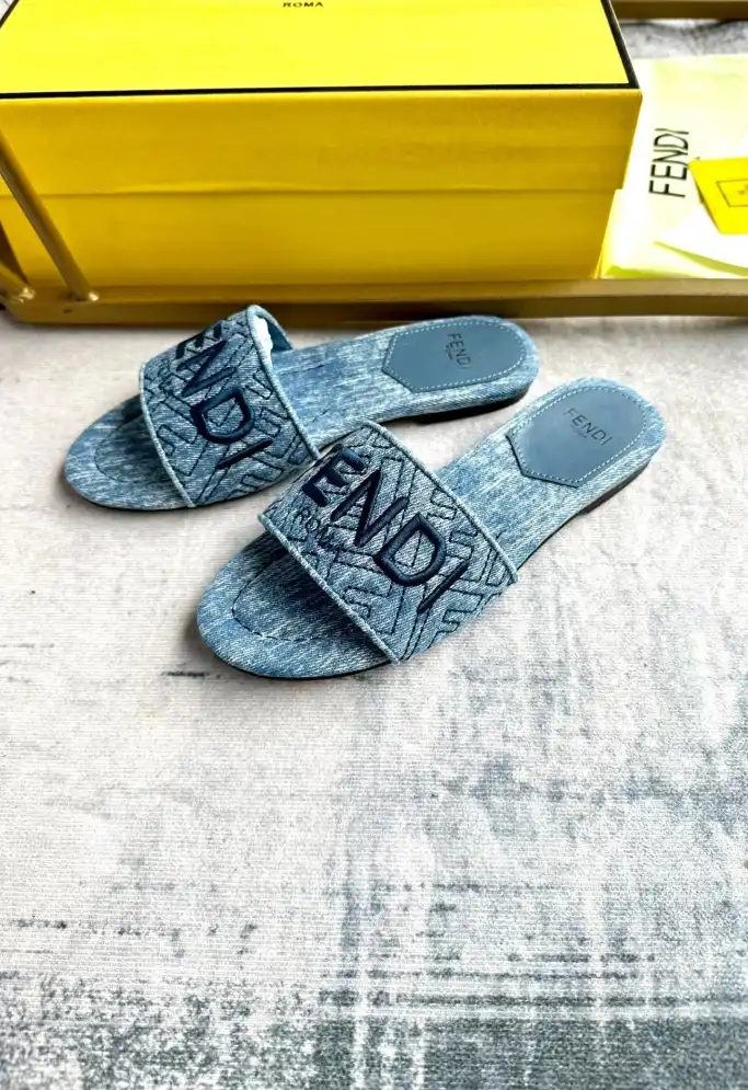 hype Fendi Slippers