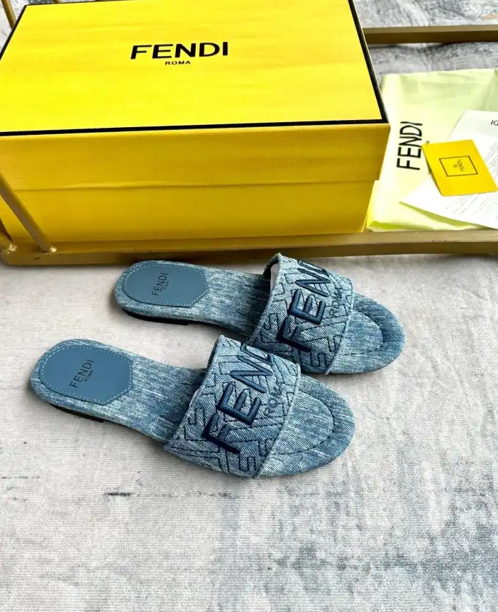 hype Fendi Slippers