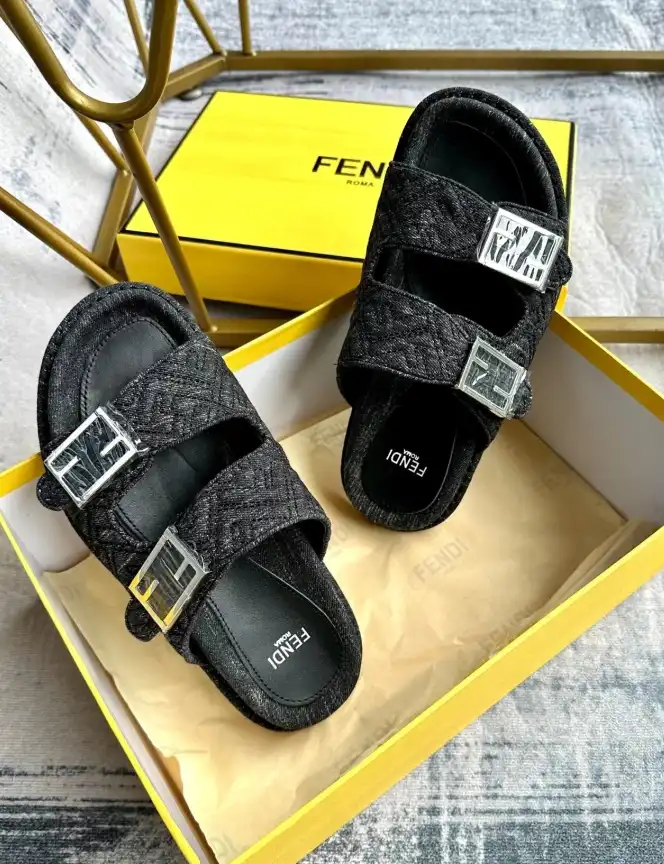 hype Fendi Slippers