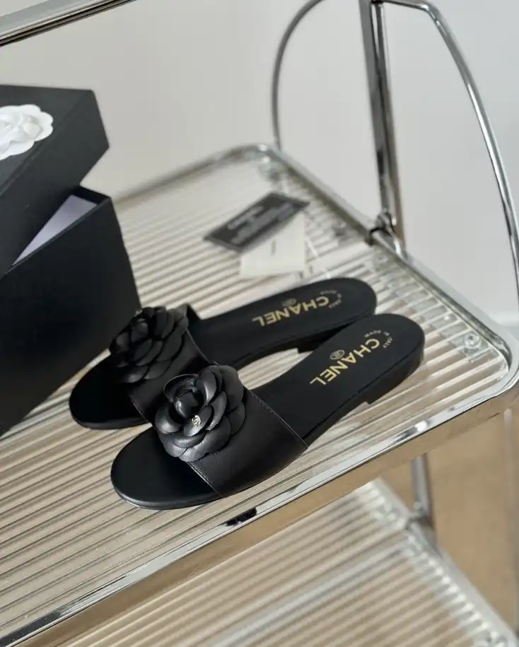 hype Chanel Slippers