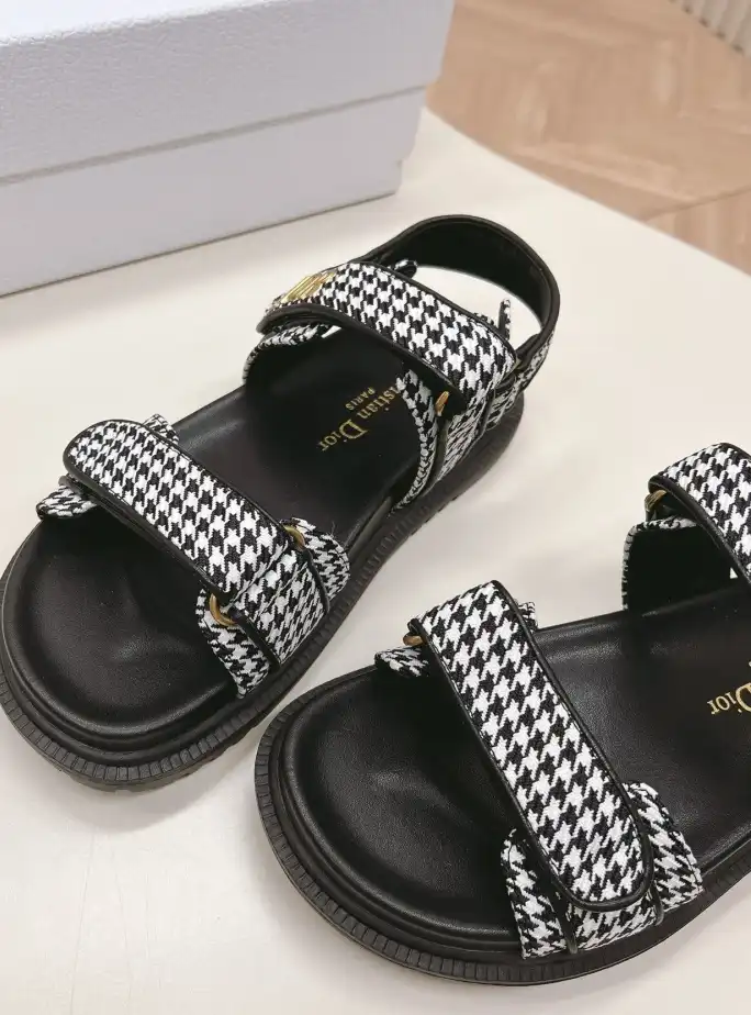 hype Christian Dior Sandals