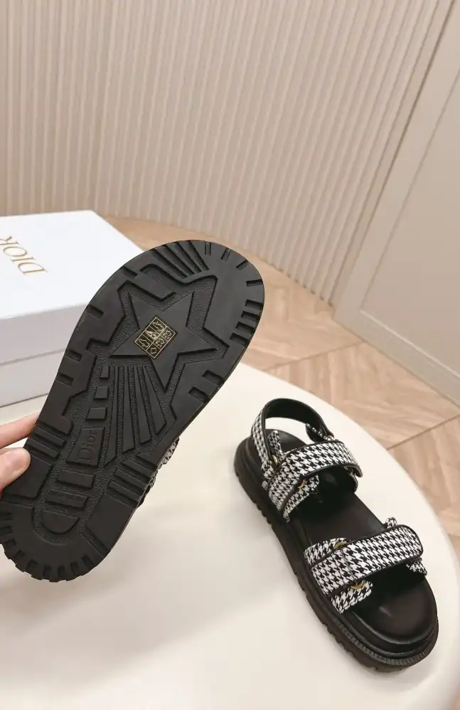 hype Christian Dior Sandals