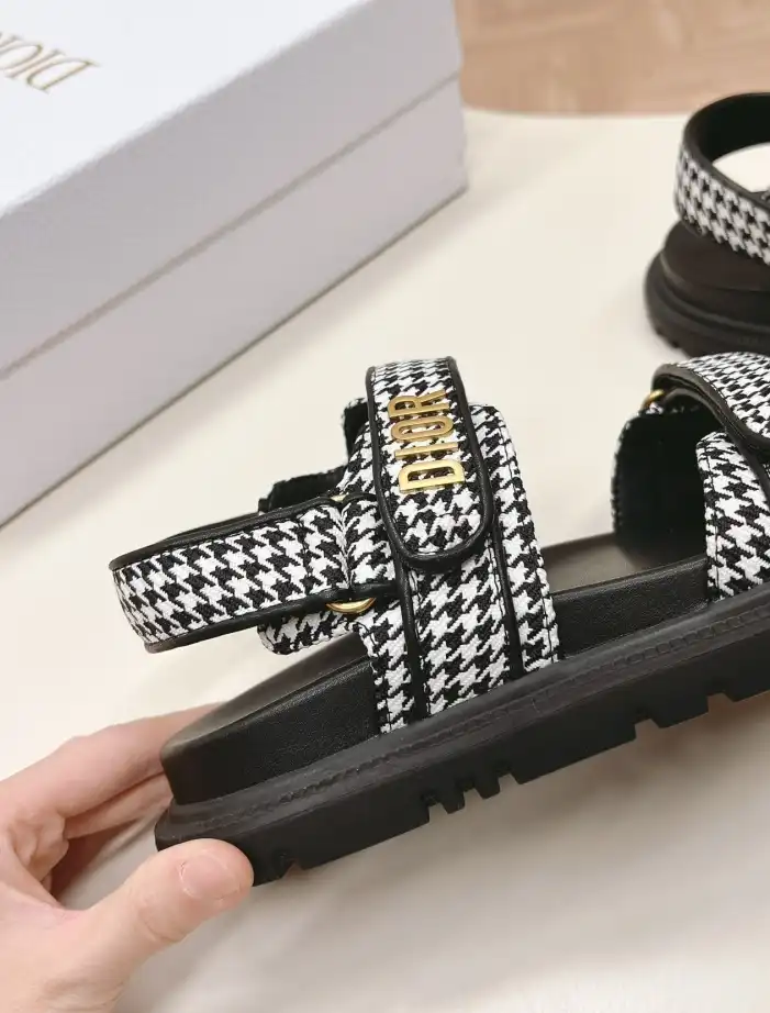 hype Christian Dior Sandals