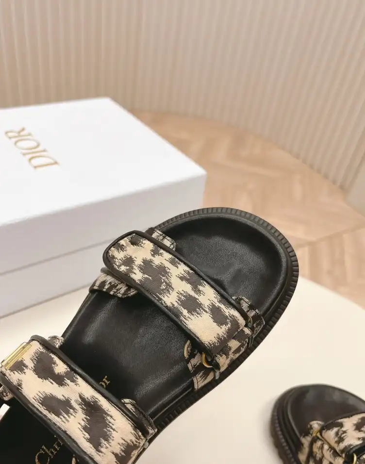 hype Christian Dior Sandals