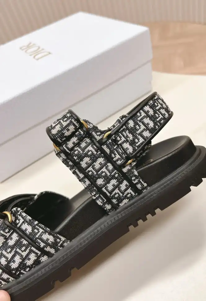 hype Christian Dior Sandals