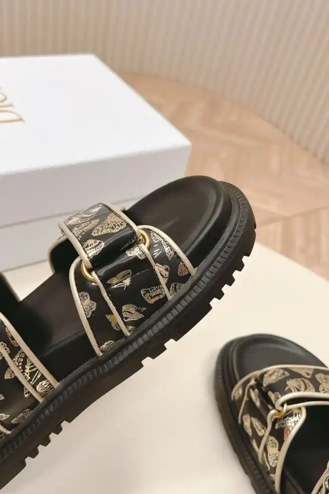 hype Christian Dior Sandals