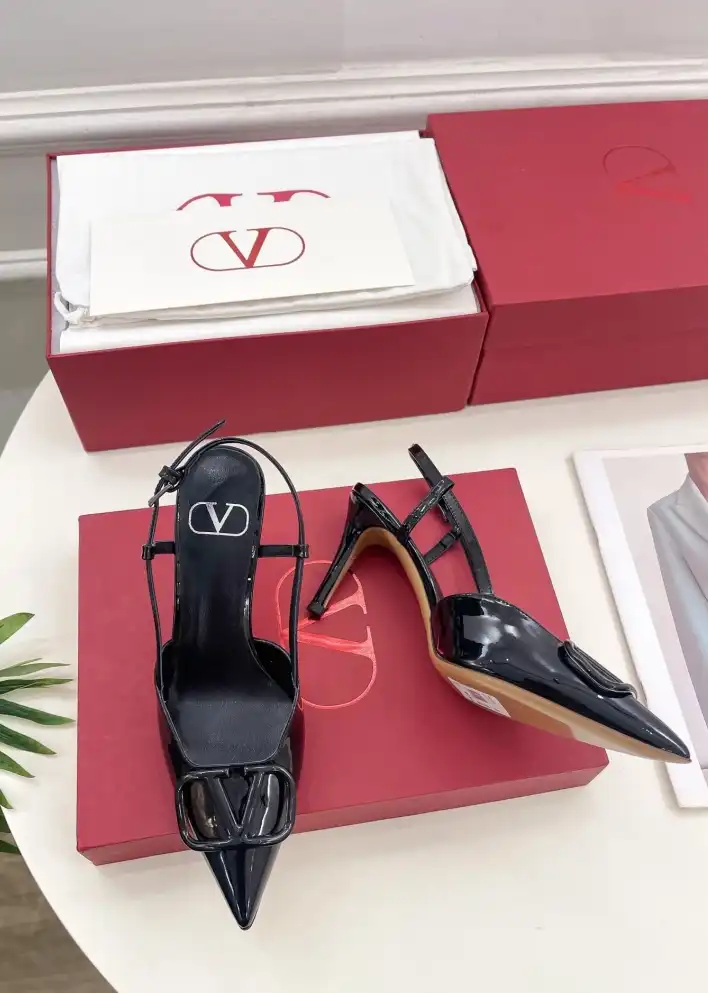 hype Valentino High Heels