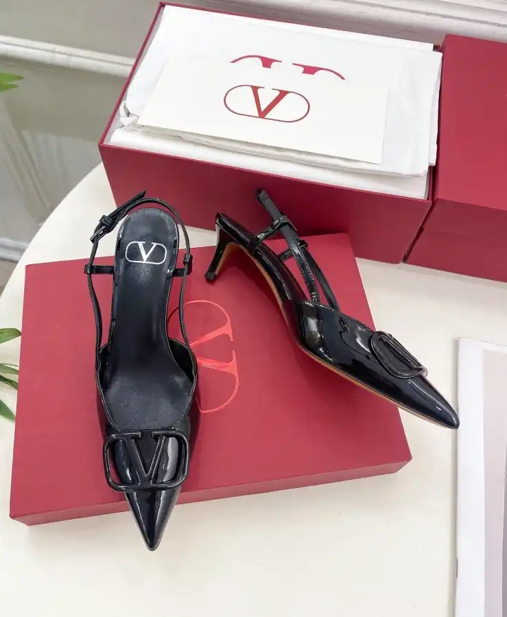 hype Valentino High Heels