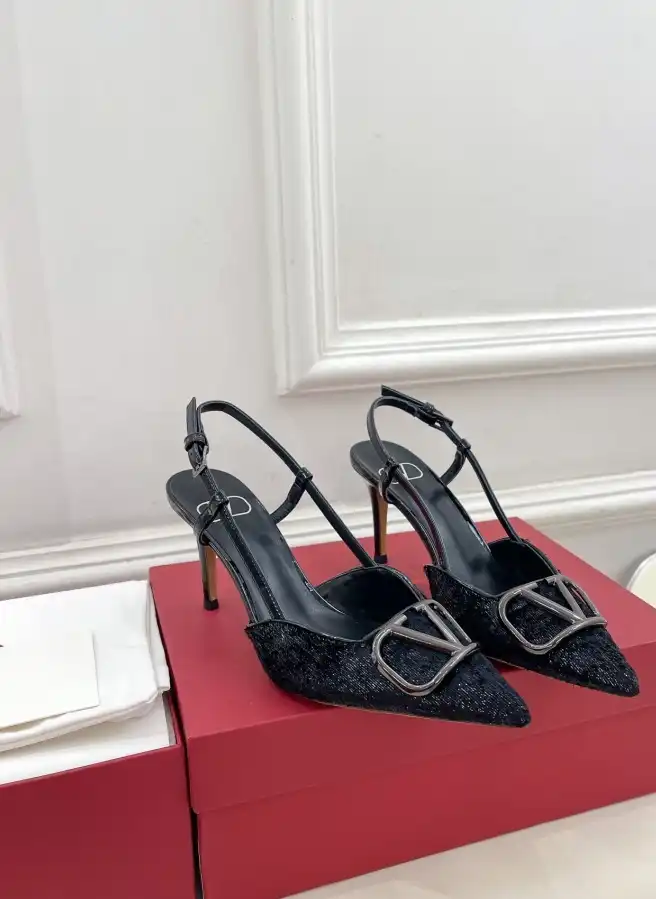 hype Valentino High Heels