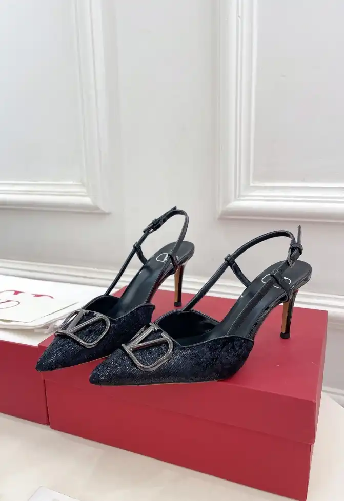 hype Valentino High Heels