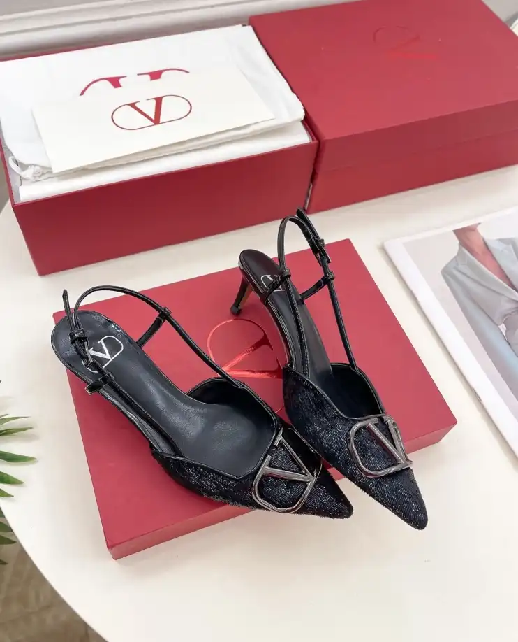 hype Valentino High Heels