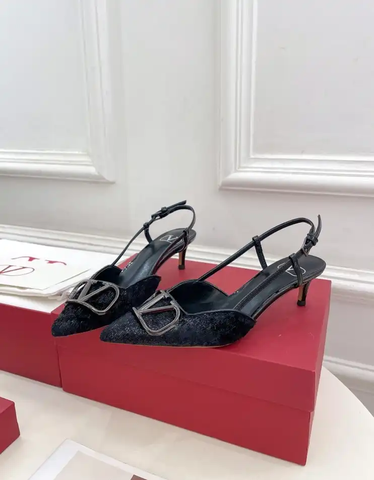 hype Valentino High Heels