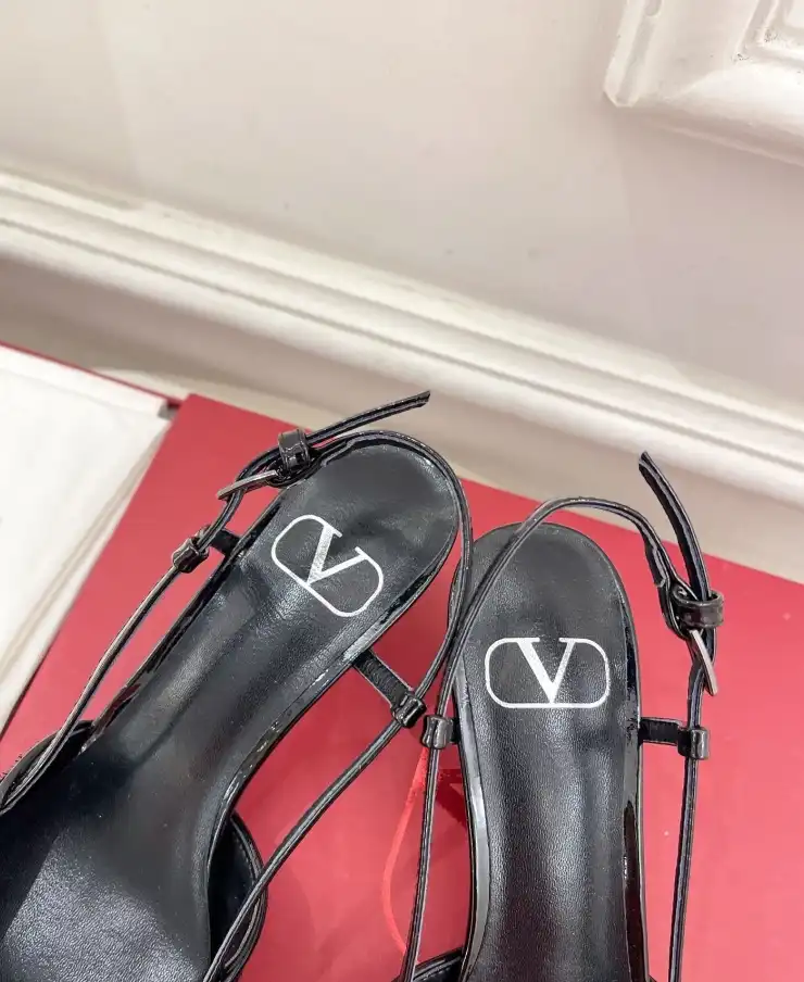 hype Valentino High Heels