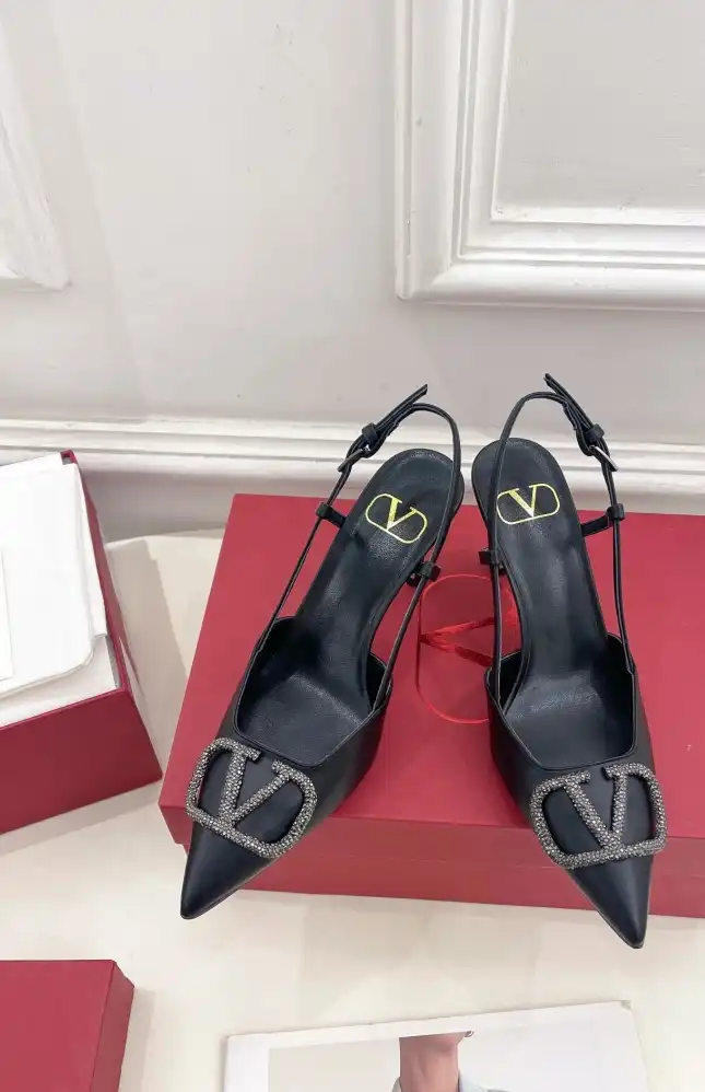 hype Valentino High Heels