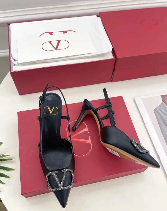 hype Valentino High Heels