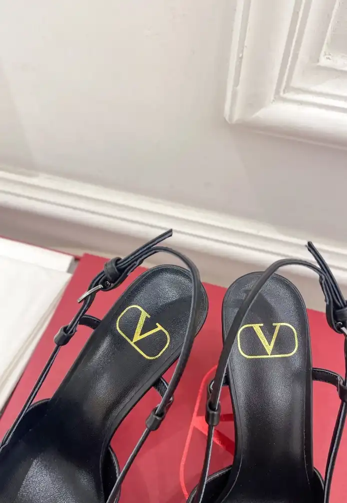 hype Valentino High Heels