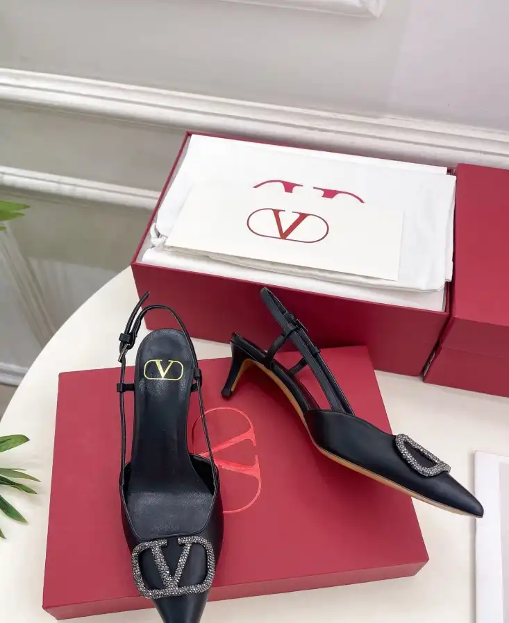 hype Valentino High Heels