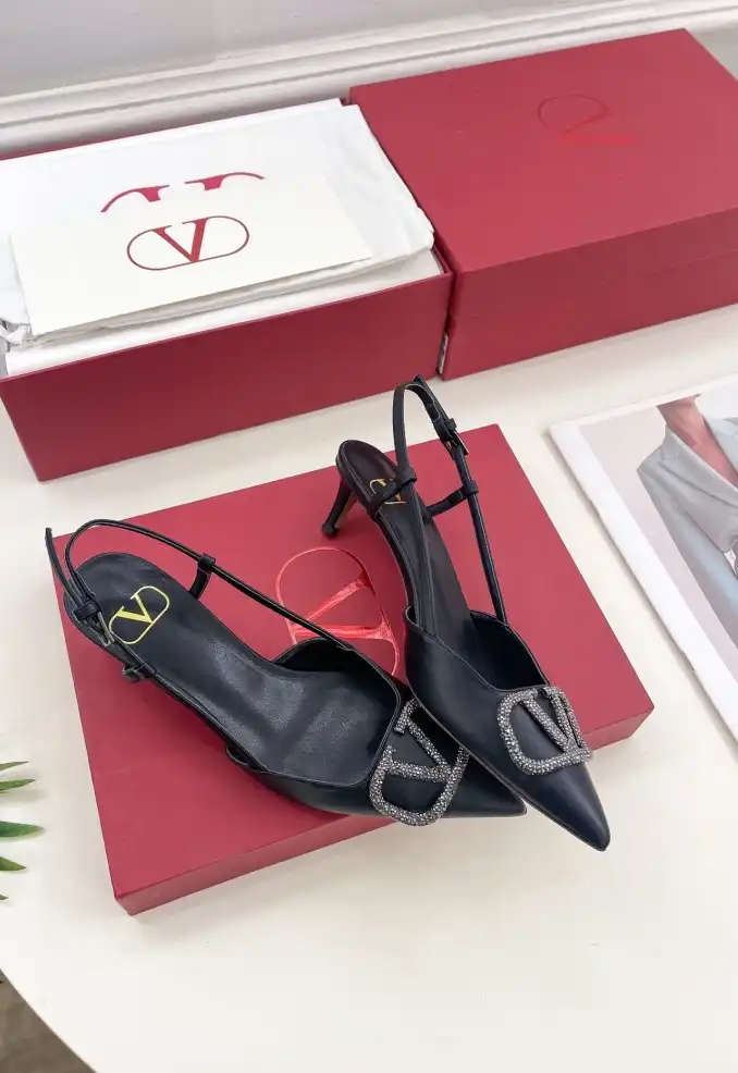 hype Valentino High Heels